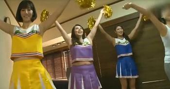 [女優]【風間ゆみ×小早川玲子×澤村レイコ】男に飢えた豊満熟女チアリーダーママ達がママ友の息子のフル勃起チンポを欲望のまま捕食し